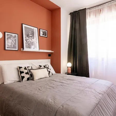 Apartament With Jacuzzi And 100-m2 Terrace *