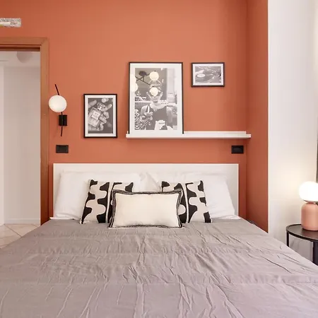 With Jacuzzi And 100-m2 Terrace Perugia